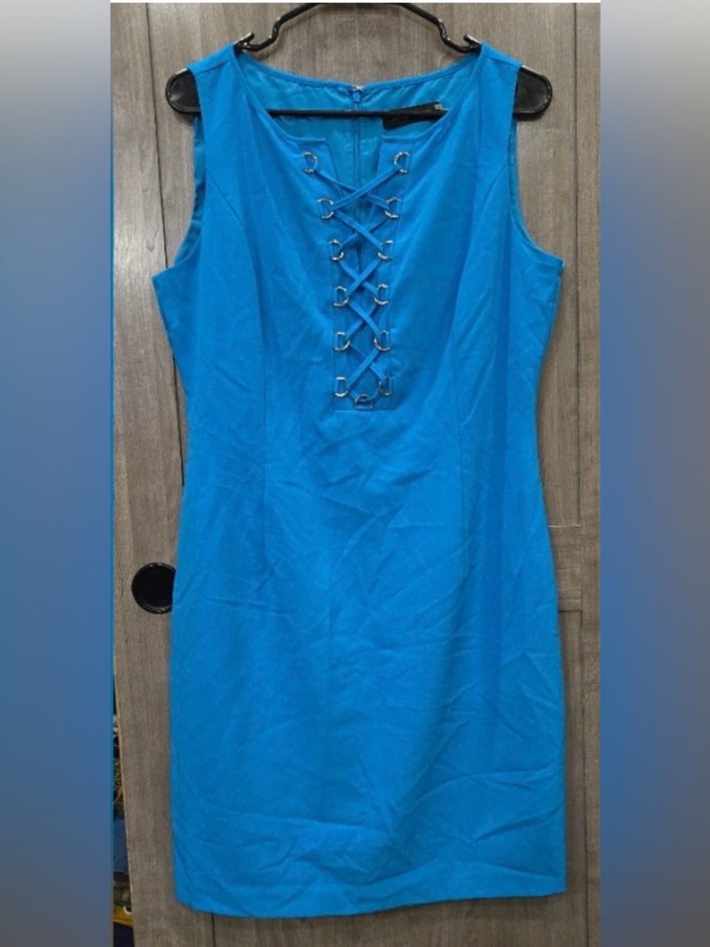 Gorgeous Ivanka Trump Blue Sleeveless Midi Dress